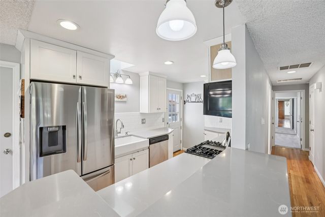 4913 S 161st Street, Tukwila, WA 98188