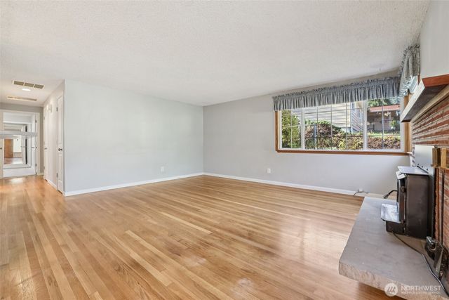 4913 S 161st Street, Tukwila, WA 98188