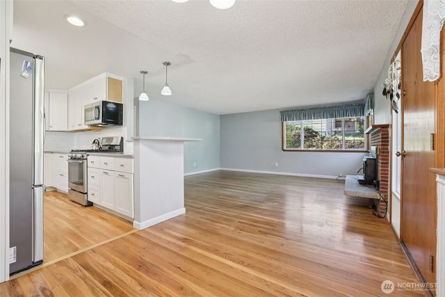 4913 S 161st Street, Tukwila, WA 98188