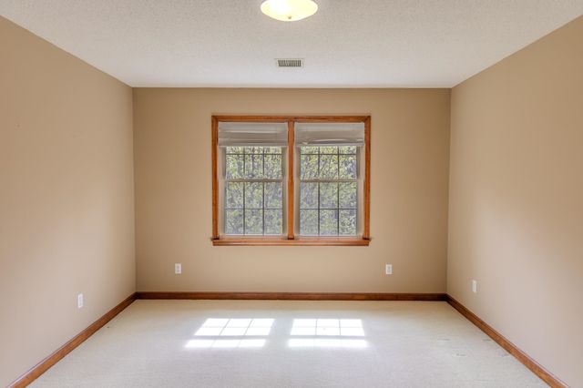 306 Green Tree Court, Spartanburg, SC 29302