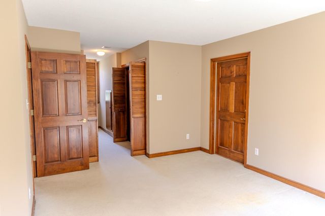 306 Green Tree Court, Spartanburg, SC 29302