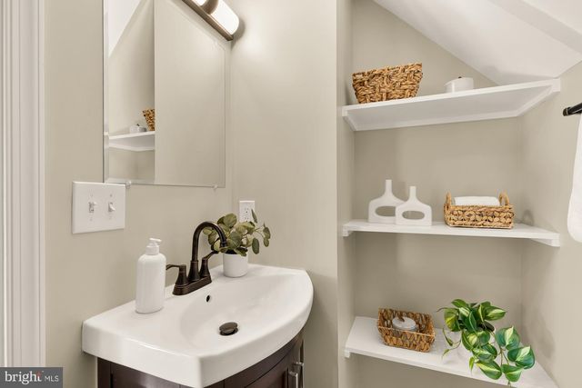 6519 PINEY BRANCH RD NW, Washington, DC 20012