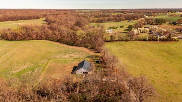 223 Cedar Hill Rd, Adams, TN 37010