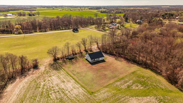 223 Cedar Hill Rd, Adams, TN 37010