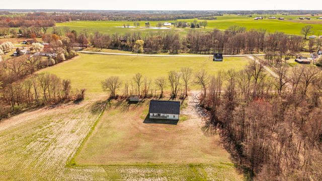 223 Cedar Hill Rd, Adams, TN 37010