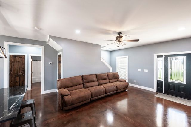 223 Cedar Hill Rd, Adams, TN 37010