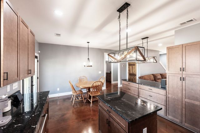 223 Cedar Hill Rd, Adams, TN 37010