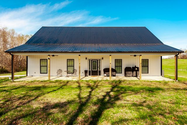 223 Cedar Hill Rd, Adams, TN 37010