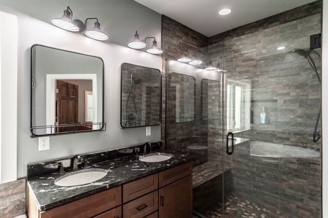 223 Cedar Hill Rd, Adams, TN 37010