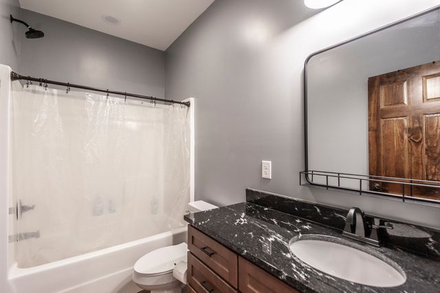 223 Cedar Hill Rd, Adams, TN 37010