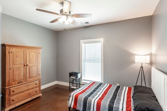 223 Cedar Hill Rd, Adams, TN 37010