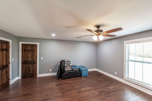 223 Cedar Hill Rd, Adams, TN 37010