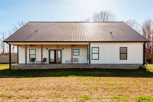 223 Cedar Hill Rd, Adams, TN 37010