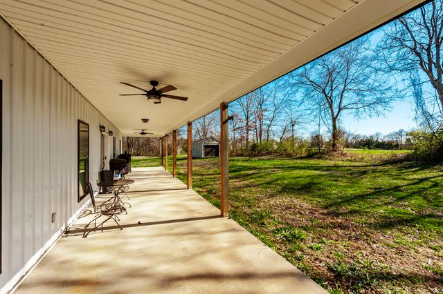 223 Cedar Hill Rd, Adams, TN 37010