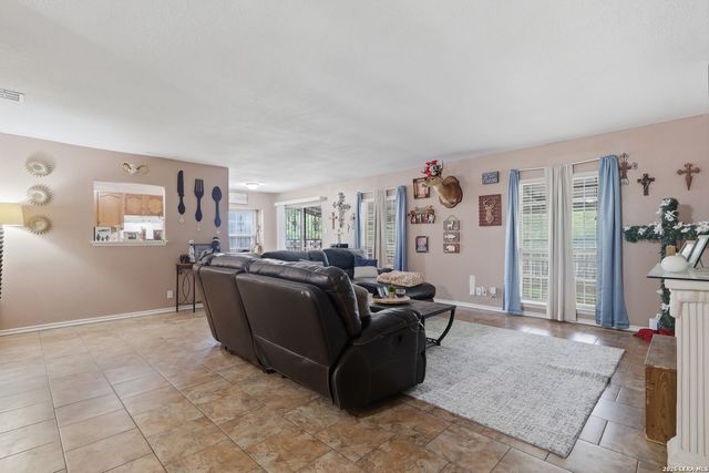 1119 Boling Brook, San Antonio, TX 78245