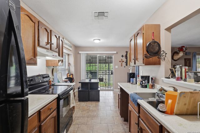 1119 Boling Brook, San Antonio, TX 78245