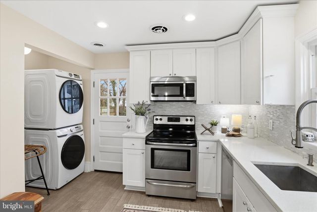 3215 MEMORIAL ST, Alexandria, VA 22306