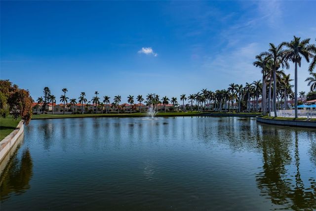 6080 BAHIA DEL MAR CIRCLE 112, St Petersburg, FL 33715