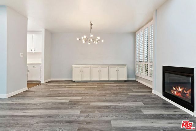 927 N Kings Road 107, West Hollywood, CA 90069