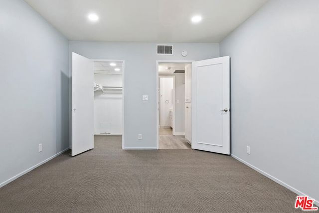 927 N Kings Road 107, West Hollywood, CA 90069