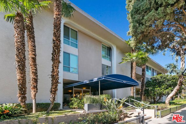 927 N Kings Road 107, West Hollywood, CA 90069