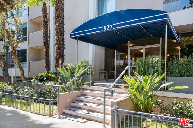 927 N Kings Road 107, West Hollywood, CA 90069