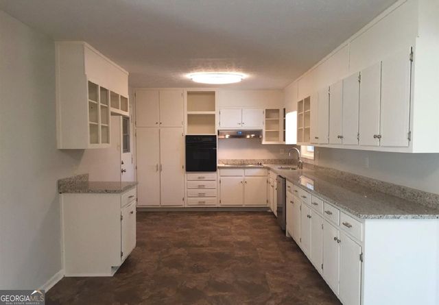 1482 Red Briar Way, Jonesboro, GA 30236