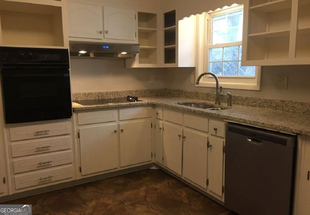 1482 Red Briar Way, Jonesboro, GA 30236