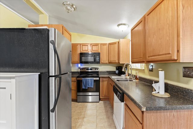 2747 Faringdon Drive, Tallahassee, FL 32303