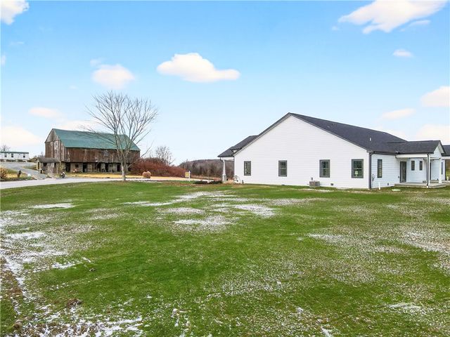 1167 VALLEY CLUB 115, Penn Twp, PA 15642