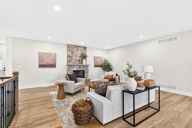 1167 VALLEY CLUB 115, Penn Twp, PA 15642