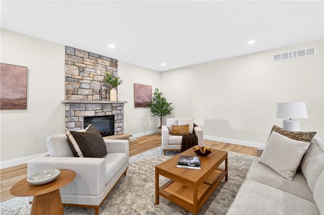 1167 VALLEY CLUB 115, Penn Twp, PA 15642