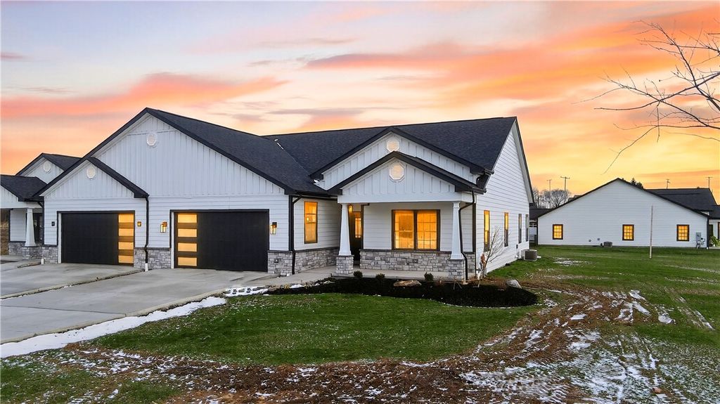 1167 VALLEY CLUB 115, Penn Twp, PA 15642