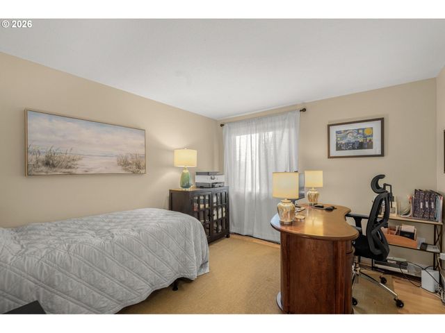 19 BLOCH Ter, Lake Oswego, OR 97035