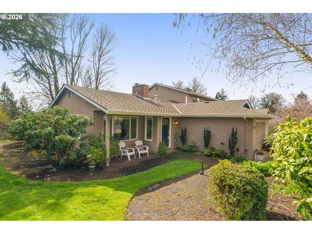 19 BLOCH Ter, Lake Oswego, OR 97035