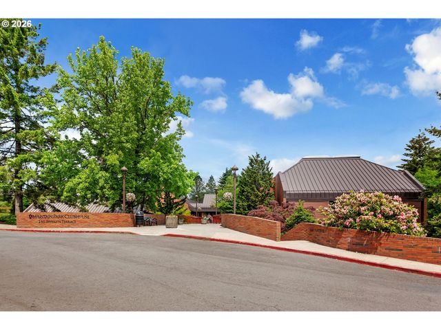 19 BLOCH Ter, Lake Oswego, OR 97035