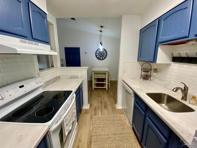 2299 Scenic Hwy Apt G6, Pensacola, FL 32503