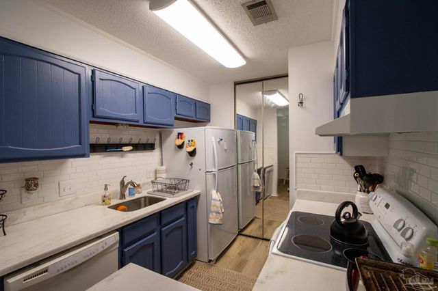 2299 Scenic Hwy Apt G6, Pensacola, FL 32503