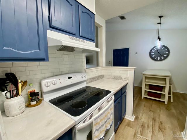 2299 Scenic Hwy Apt G6, Pensacola, FL 32503