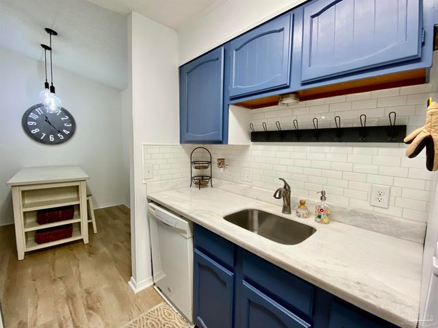 2299 Scenic Hwy Apt G6, Pensacola, FL 32503