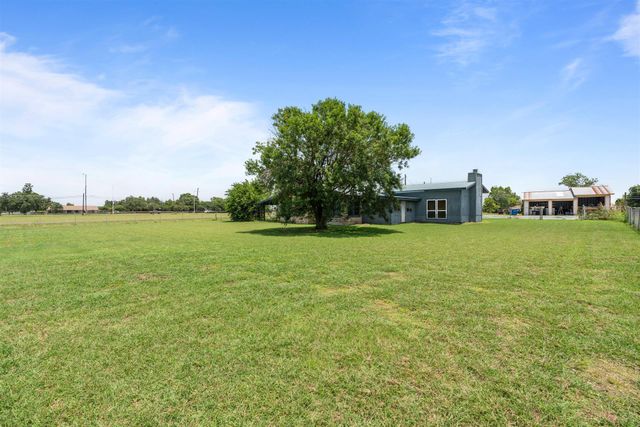 7 Tammy LN, Round Rock, TX 78665