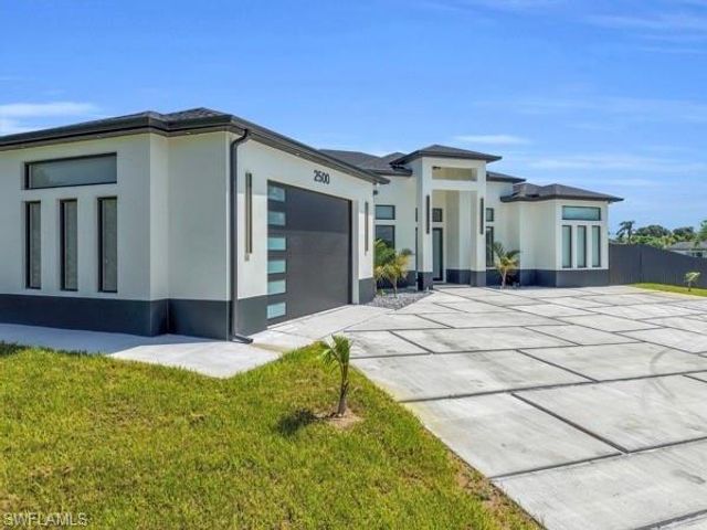 2500 2nd ST SW, Lehigh Acres, FL 33976