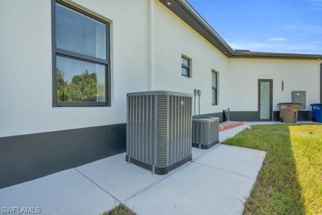 2500 2nd ST SW, Lehigh Acres, FL 33976