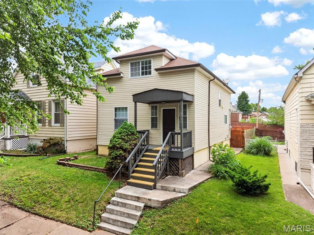 4739 Hummel Avenue, St Louis, MO 63116