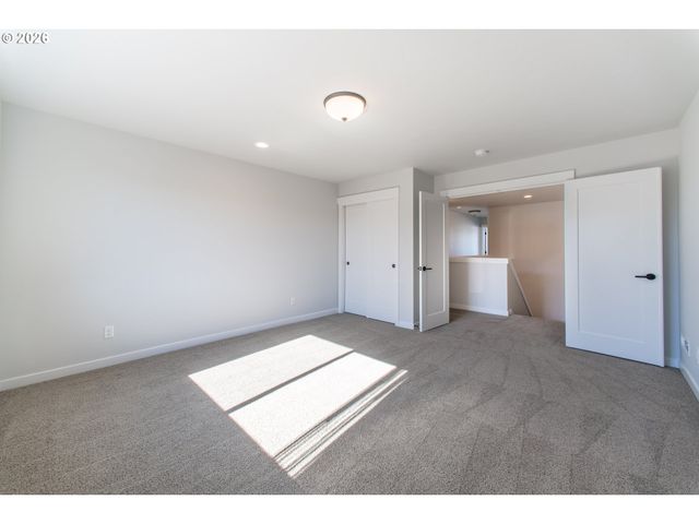 5741 Se 80TH Ave, Hillsboro, OR 97129