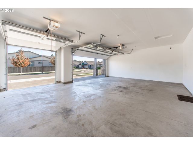 5741 Se 80TH Ave, Hillsboro, OR 97129