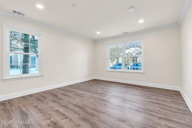 1209 Wedgewood Circle, Belford, NJ 07718