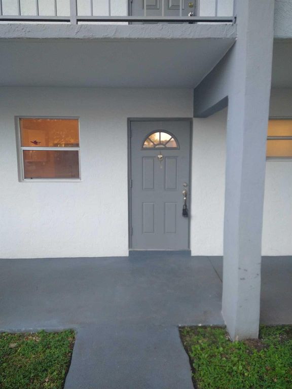 8321 Sands Point Boulevard D109, Tamarac, FL 33321