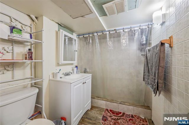 55 Passaic Avenue, Hasbrouck Heights, NJ 07604