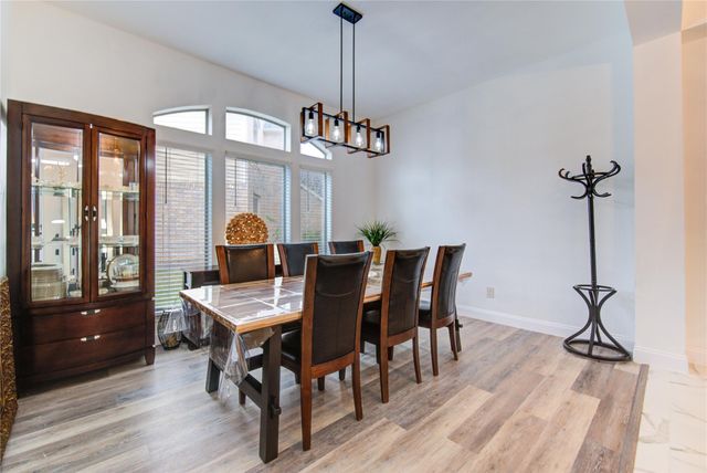 2819 Everhart Terrace Drive, Fresno, TX 77545